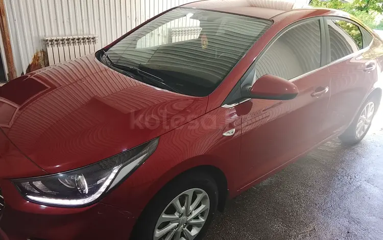 Hyundai Accent 2018 года за 6 300 000 тг. в Усть-Каменогорск