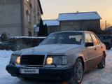 Mercedes-Benz E 260 1992 годаfor1 500 000 тг. в Алматы