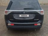 Mitsubishi Outlander 2013 года за 5 500 000 тг. в Актау – фото 2