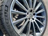 Комплект летних колес для Mercedes W222 за 1 000 000 тг. в Алматы – фото 2
