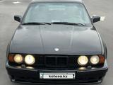 BMW 520 1991 года за 700 000 тг. в Алматы – фото 2