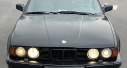 BMW 520 1991 года за 700 000 тг. в Алматы – фото 2