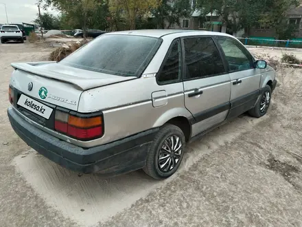 Volkswagen Passat 1990 года за 670 000 тг. в Семей