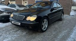 Mercedes-Benz C 230 2004 года за 3 000 000 тг. в Астана