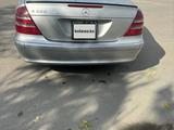 Mercedes-Benz E 320 2004 годаүшін5 500 000 тг. в Актау – фото 4