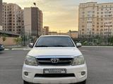 Toyota Fortuner 2007 года за 7 800 000 тг. в Астана – фото 2
