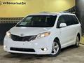 Toyota Sienna 2015 года за 8 990 000 тг. в Актобе