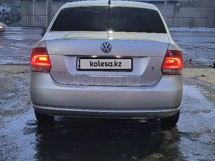 Volkswagen Polo 2014 года за 4 300 000 тг. в Семей – фото 2