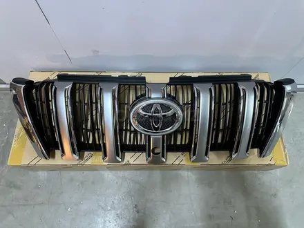 Решетка радиатора новый оригинал Prado 150 Рестайлинг за 165 000 тг. в Алматы – фото 2