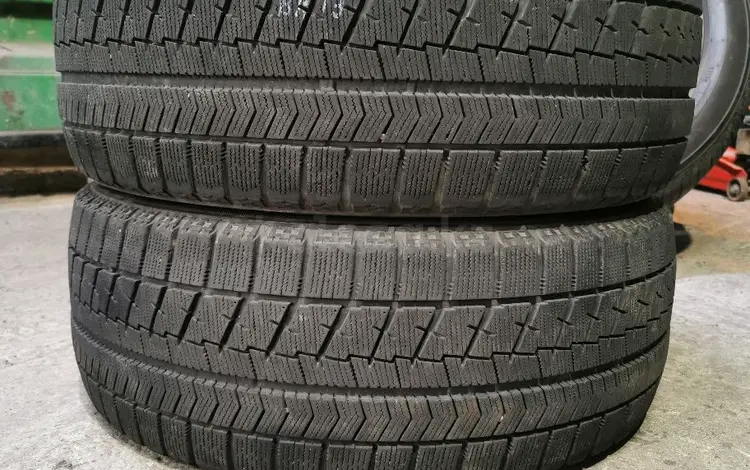 Резина 2-шт 215/50 r17 Bridgestone из Японии за 42 000 тг. в Алматы