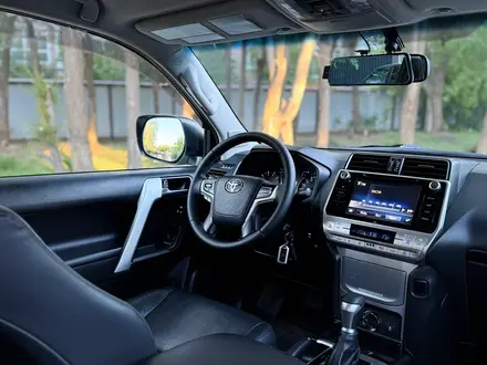 Toyota Land Cruiser Prado 2019 года за 22 900 000 тг. в Актобе – фото 20