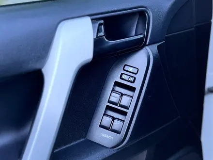 Toyota Land Cruiser Prado 2019 года за 22 900 000 тг. в Актобе – фото 22