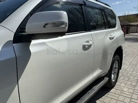 Toyota Land Cruiser Prado 2019 года за 22 900 000 тг. в Актобе – фото 32