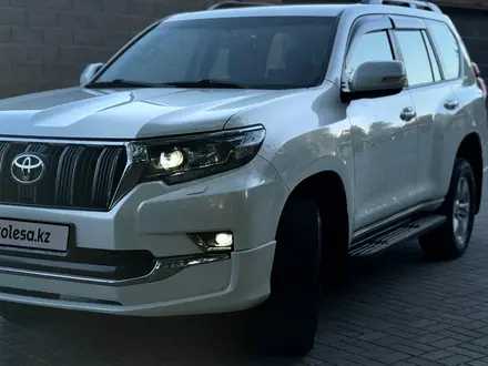 Toyota Land Cruiser Prado 2019 года за 22 900 000 тг. в Актобе – фото 7