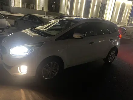 Kia Carens 2013 года за 6 700 000 тг. в Астана – фото 2