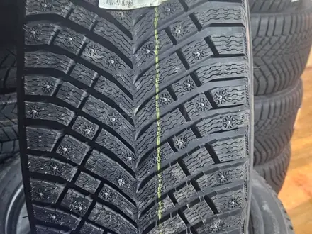 Michelin X-ICE North 4 SUV 110T 265/50 R22 ШИПОВАННЫЕ за 650 000 тг. в Алматы