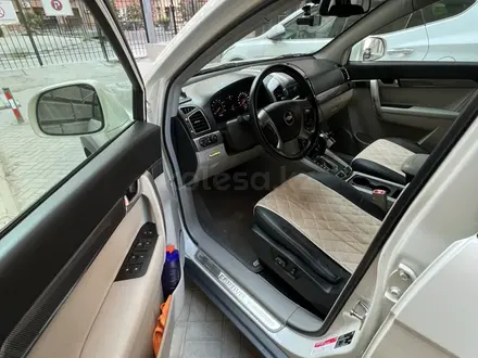 Chevrolet Captiva 2012 года за 8 000 000 тг. в Актау – фото 13