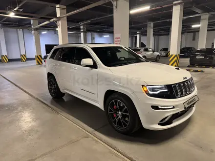 Jeep Grand Cherokee 2013 года за 24 000 000 тг. в Алматы – фото 2