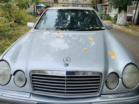 Mercedes-Benz E 200 1996 годаfor2 300 000 тг. в Караганда