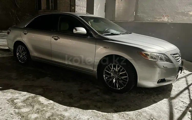 Toyota Camry 2007 года за 7 000 000 тг. в Семей