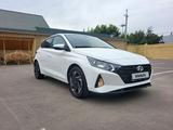 Hyundai i20 2023 года за 6 750 000 тг. в Алматы