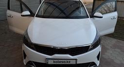 Kia Rio 2021 года за 8 900 000 тг. в Астана