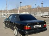 Mercedes-Benz E 200 1993 года за 1 050 000 тг. в Караганда – фото 4