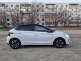 Hyundai i20 2023 года за 8 750 000 тг. в Актобе – фото 4