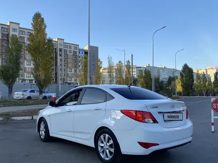 Hyundai Accent 2015 года за 5 600 000 тг. в Актобе – фото 2