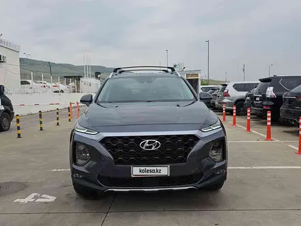 Hyundai Santa Fe 2020 года за 12 000 000 тг. в Алматы