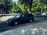 Volkswagen Passat 1993 годаүшін1 000 000 тг. в Шымкент