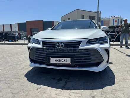 Toyota Avalon 2021 года за 13 500 000 тг. в Актау – фото 2