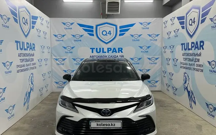 Toyota Camry 2021 года за 17 490 000 тг. в Тараз