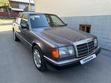 Mercedes-Benz E 200 1992 года за 3 550 000 тг. в Алматы – фото 2