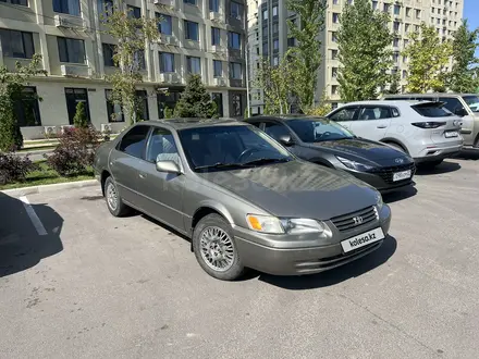 Toyota Camry 1998 года за 3 400 000 тг. в Алматы