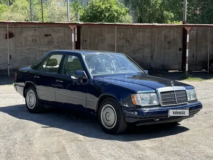Mercedes-Benz E 200 1993 года за 1 500 000 тг. в Павлодар – фото 2