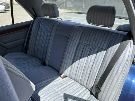 Mercedes-Benz E 200 1993 года за 1 500 000 тг. в Павлодар – фото 7
