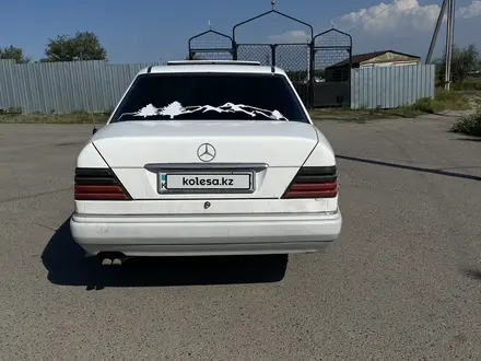 Mercedes-Benz E 320 1993 года за 1 500 000 тг. в Алматы – фото 13