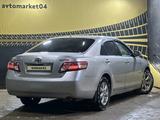 Toyota Camry 2010 года за 7 590 000 тг. в Актобе – фото 5