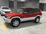 Toyota RAV4 1998 года за 3 700 000 тг. в Алматы – фото 4