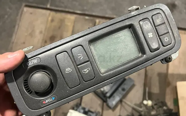Блок управления печкой, климат контроль Mitsubishi Montero Pajero за 25 000 тг. в Караганда