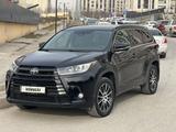 Toyota Highlander 2017 годаүшін17 500 000 тг. в Шымкент