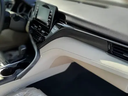 Toyota Camry 2022 года за 18 500 000 тг. в Астана – фото 18