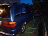 Volkswagen Sharan 1996 годаfor1 800 000 тг. в Семей – фото 4