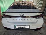 Hyundai Elantra 2022 годаүшін7 777 777 тг. в Алматы – фото 2