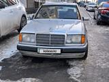 Mercedes-Benz E 230 1992 года за 1 800 000 тг. в Алматы