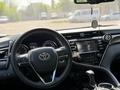 Toyota Camry 2021 года за 12 000 000 тг. в Алматы – фото 20