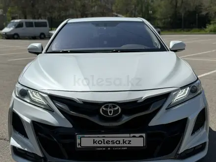 Toyota Camry 2021 года за 12 000 000 тг. в Алматы – фото 23