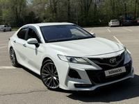 Toyota Camry 2021 года за 12 000 000 тг. в Алматы