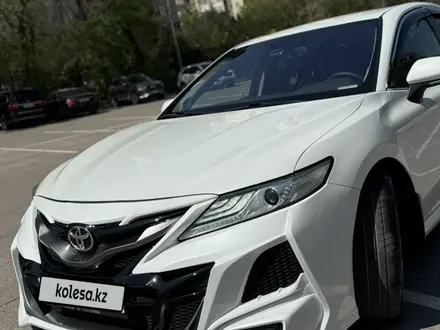 Toyota Camry 2021 года за 12 000 000 тг. в Алматы – фото 6